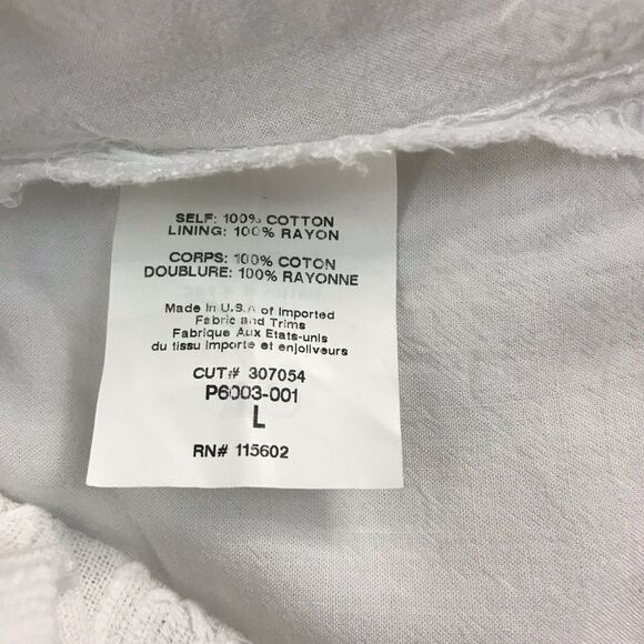 Lush white embroidered stripe shorts - Picture 6 of 11